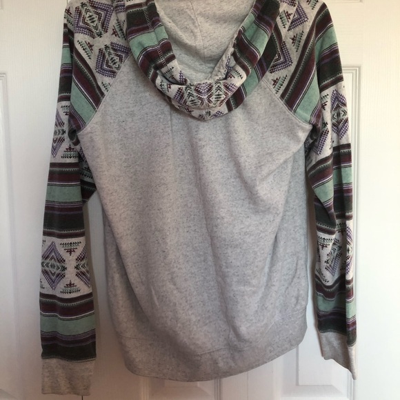 Patterned hoodie - Picture 2 of 2